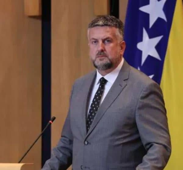 Apsudrna situacija u Parlamentu BiH, Vuković: “Špiriću, to nije smiješno!…