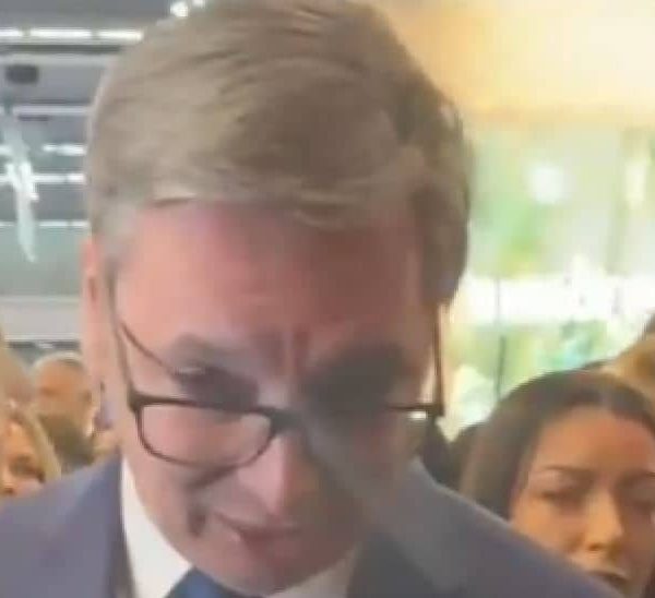 Vučić burno reagovao na pitanje o navodnoj povezanosti njegovog brata…