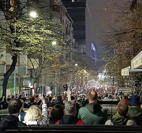 Hitno saopštenje studenata iz Srbije: “Ovo više nije studentski protest, napustite prostor oko Skupštine”