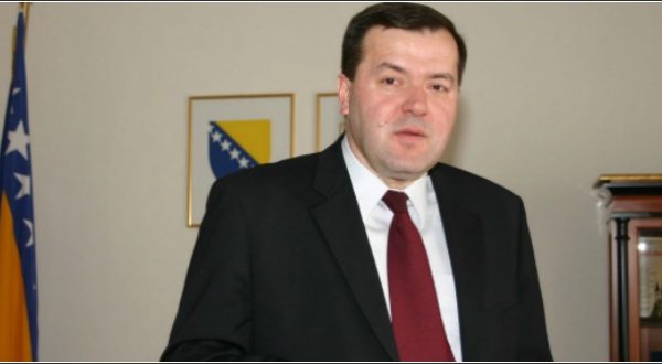 Bivši predsjednik Federacije BiH iz HDZ-a Niko Lozančić: “Dosta je!…