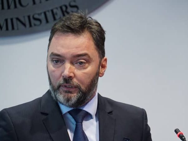 Staša Košarac žustro odgovorio Zukanu Helezu: “Dalje ruke od Srbije…