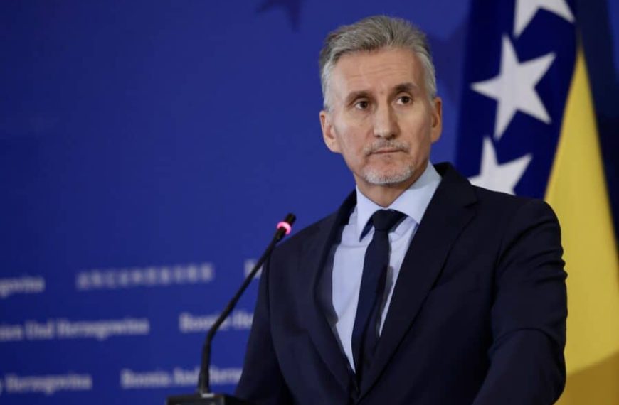 Ademović direktno HDZ-u: Pogazili ste legitimno predstavljanje kada ste glasali za mene da budem član kolegija