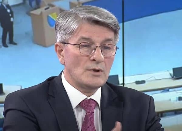 Šemsudin Mehmedović bez uvijanja ukazuje na ponašanje Hrvatske i Srbije…