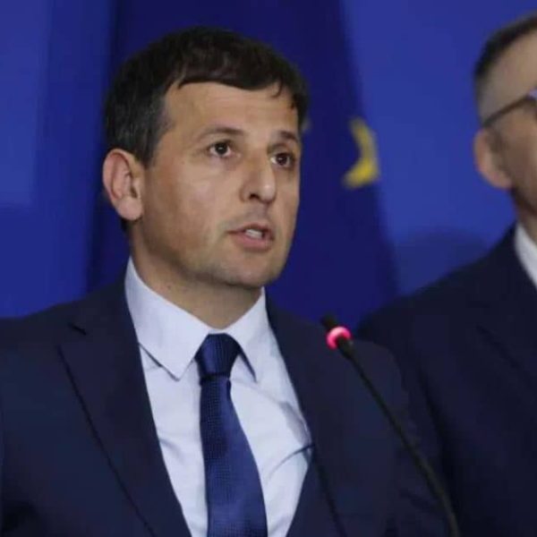 Nebojša Vukanović alarmantno: “Ne osjećam se sigurno, glineni sam golub;…