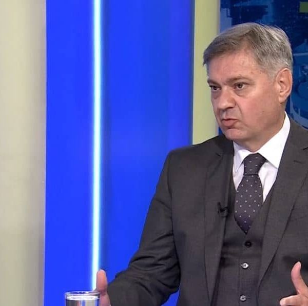 Zvizdić očekuje “zeleno svijetlo”: “Hapšenje Dodika, Stevandića i Viškovića trebaju…