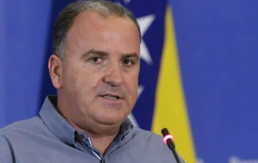 Dženan Đonlagić javno isprozivao opoziciju iz RS: “Mislili su da će ih Dragan Čović pustiti u vlast podrškom HDZ-ovom prijedlogu izmjena Izbornog zakona”