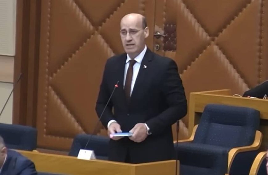 Ramiz Salkić odgovorio Miloradu Dodiku u NSRS: “Svjestan je kad prelazi granicu da je Bosna i Hercegovina država”