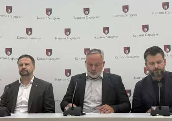 Demokratska fronta, SDA i Stranka za BiH teško optužuju: “Nasilje nad pravom i politička bahatost stranaka Trojke kulminirali su”