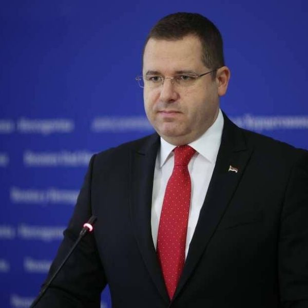 Burna rasprava u Parlamentu BiH: Kovačević tvrdi da je Klub Bošnjaka “natjeran” na dolazak