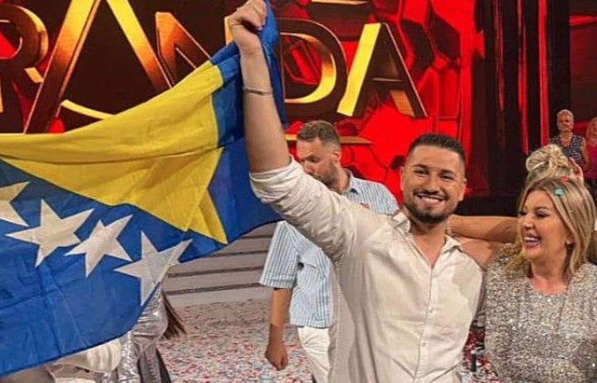 Viki Miljković o zastavi BiH u Zvezdama Granda: “Prišla sam im i rekla da ponosno u vis podignu zastavu njihove zemlje”