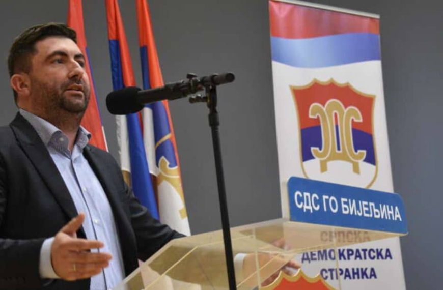 Gradonačelnik Bijeljine iz SDS-a sa znakovitom izjavom o Dodiku: “Čestitat ću mu lično bude li dobio oslobađajuću presudu”