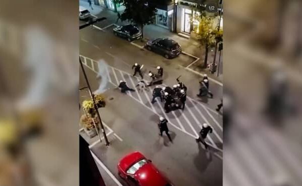 Uznemirujuće scene u Srbiji, pojavio se snimak: Policijska brutalnost šokirala javnost