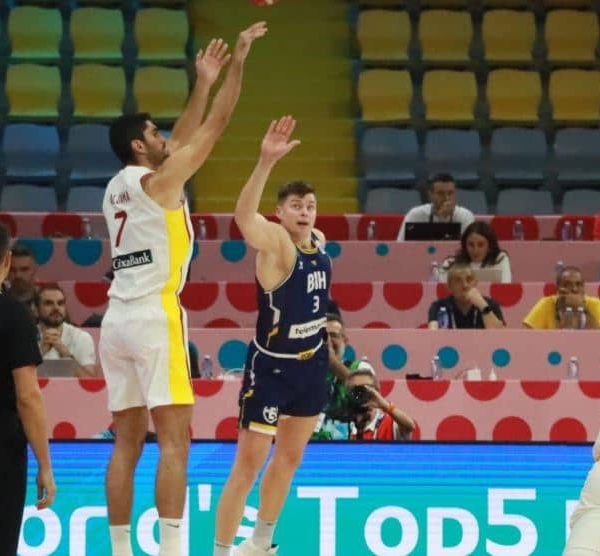 Aktuelni evropski prvak “razbio” BiH na Eurobasketu, Zmajevi nemoćni