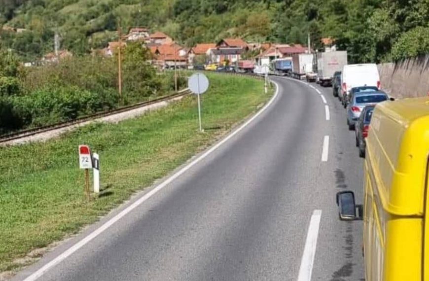 Ljudi kasne na posao! Građani bijesni zbog radova na M-17, kilometarske kolone