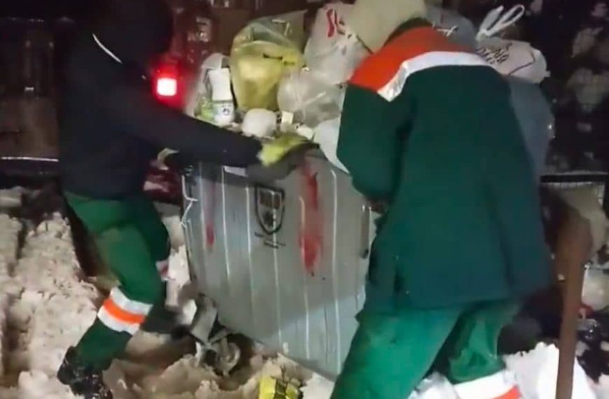 Vapaj komunalaca iz Sarajeva: “Evo objavite snimak kako se radnici jadni muče da bi kancelarije imale platu”