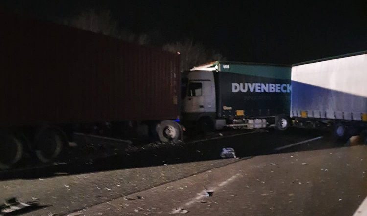 Sudar kamiona na autoputu u Hrvatskoj, jedan od vozača iz BiH (FOTO)