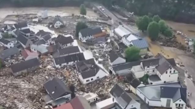 Pogledajte zastrašujući snimak iz zraka: Katastrofalne poplave u Njemačkoj i Belgiji