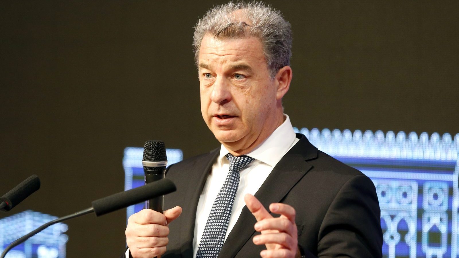 Glavni tužilac Serge Brammerz jako direktno i bez ikakvih kompleksa: “Rezolucija o genocidu u Srebrenici koju je usvojila Crna Gora odličan dokument”