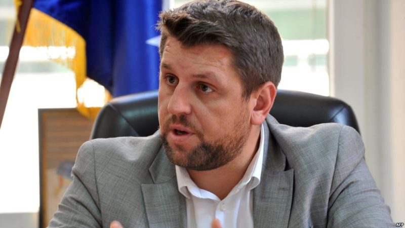 Oštra reakcija Ćamila Durakovića: “Srbi traže podobnog Bošnjaka, može li nekome veća plaća i funkcija biti važnija od žrtava genocida”