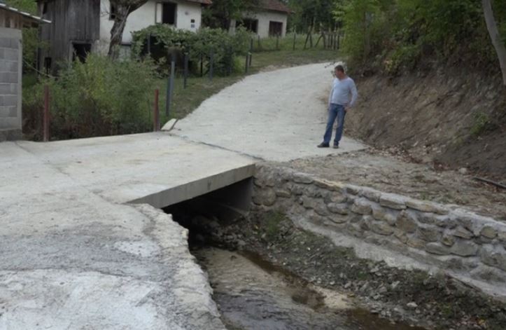 Jako lijepa priča u Bosni i Hercegovini: Dijasporac došao iz Njemačke pa izgradio most i put u svom zavičaju