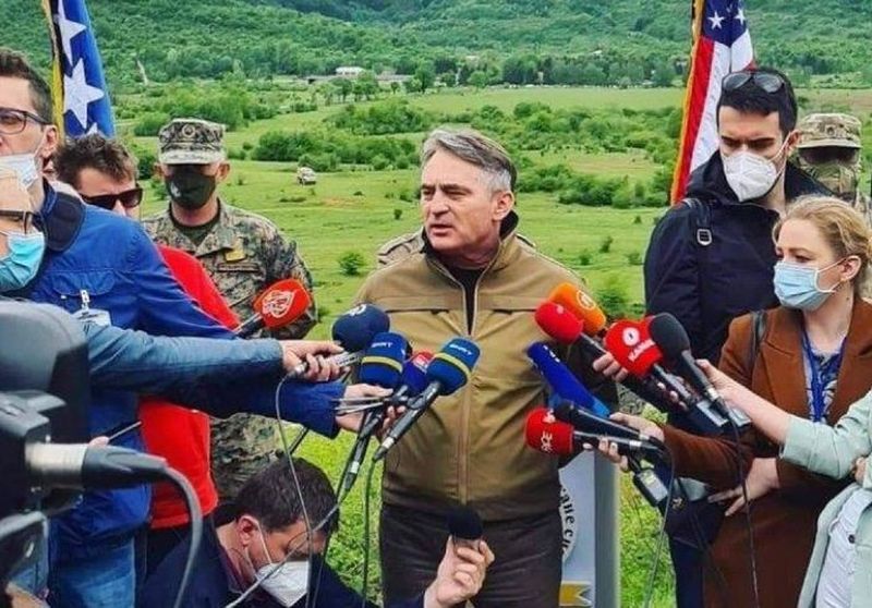 Neobičan cvijet nikao na Manjači: Srđan Puhalo ponizio Milorada Dodika