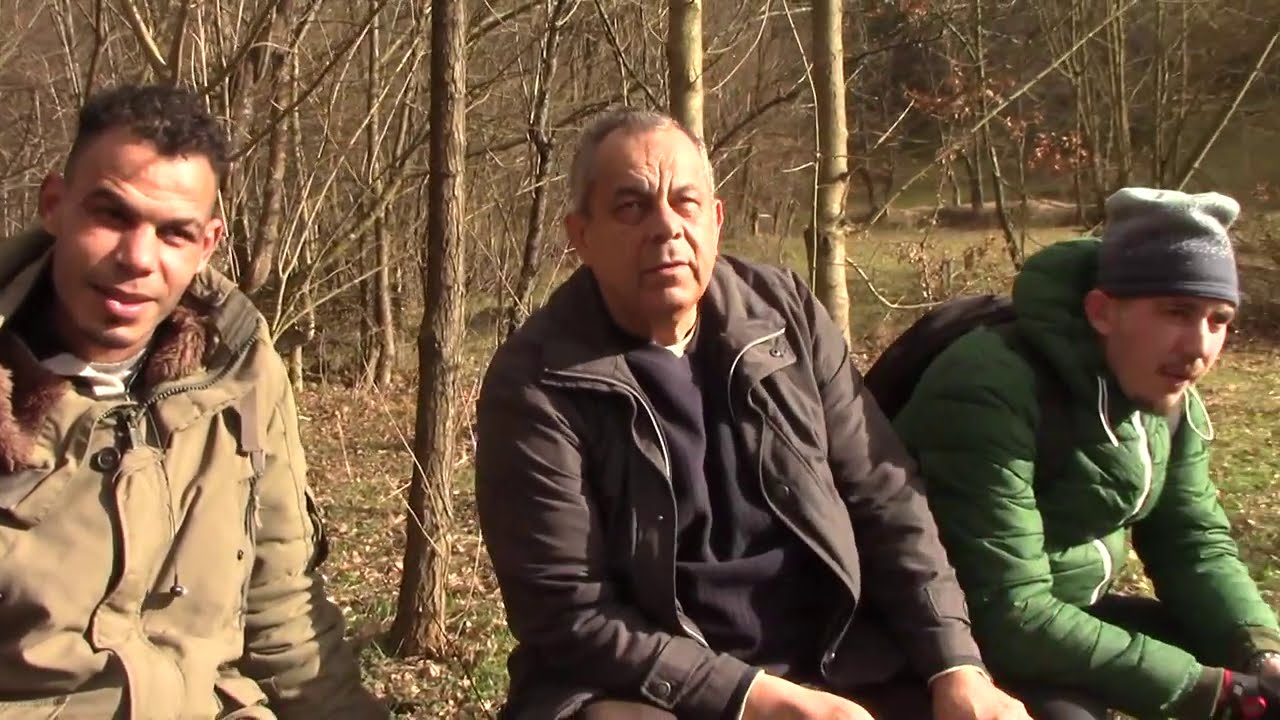 Ljudskost Bosanaca nikad nije bila upitna: Izet iz Zavidovića u svoj dom primio trojicu migranata, zovu ga “babo” i ne žele u EU