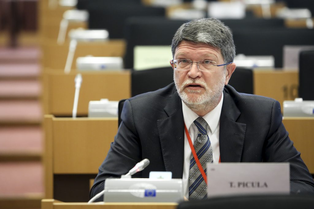 Izvjestilac Evropskog parlamenta Tonino Picula direktno i bez pardona poručio: “Srbija ne može biti amnestirana od događaja na Cetinju”