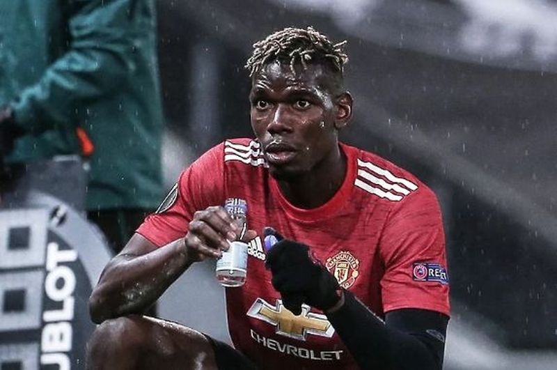 Fudbaler Manchester Uniteda Paul Pogba iftario tokom meča protiv Rome: Allah nam pomaže da postimo i igramo