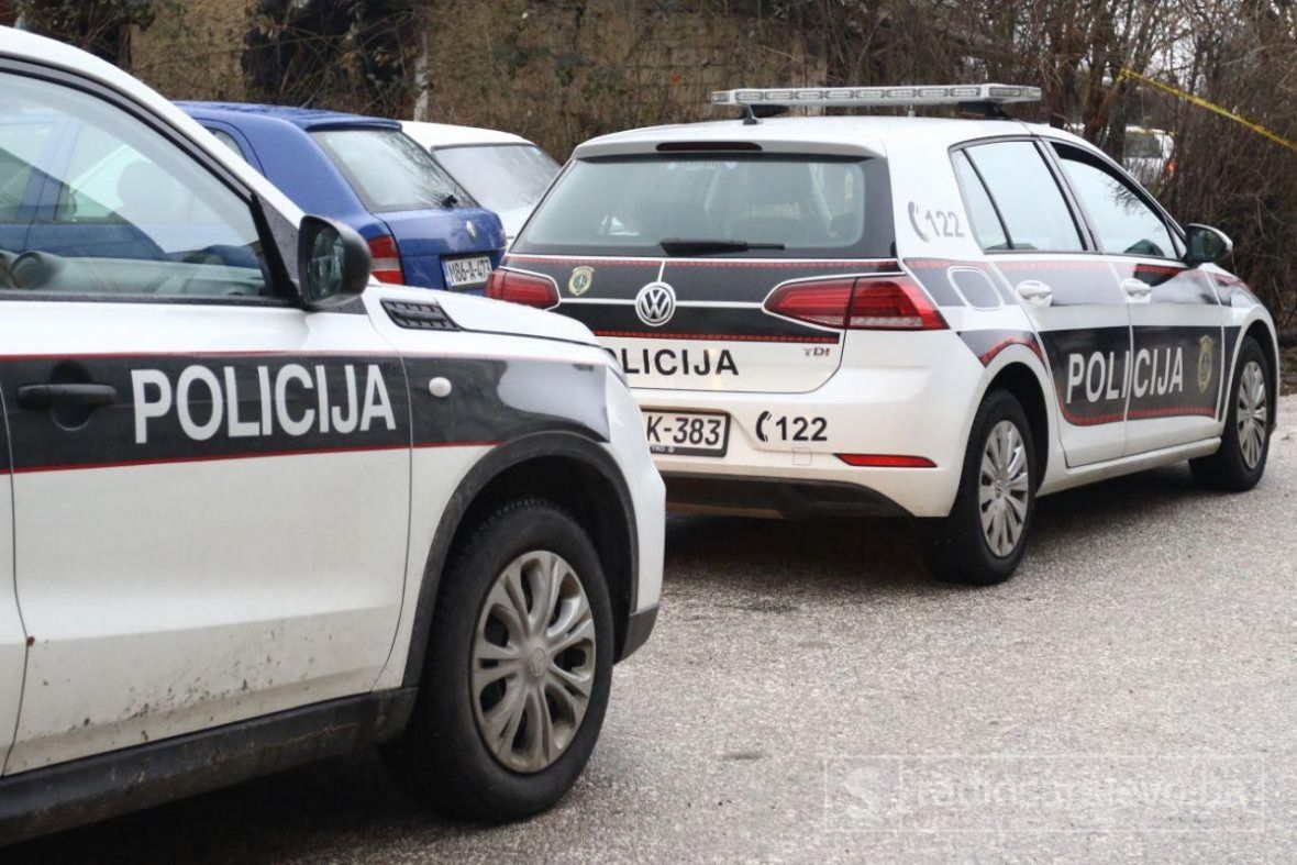 Užas u Bosni i Hercegovini: Muškarac nožem ubo nevjenčanu suprugu, policija ga je uhapsila