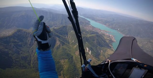 Pogledajte čudesan video avantura pod oblacima: Paraglajderom od Sarajeva do Mostara